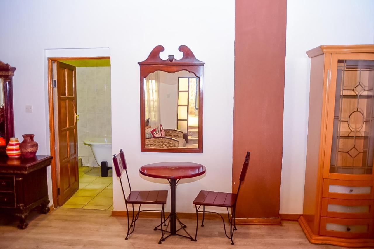 African Home Hotel Gaborone Zewnętrze zdjęcie