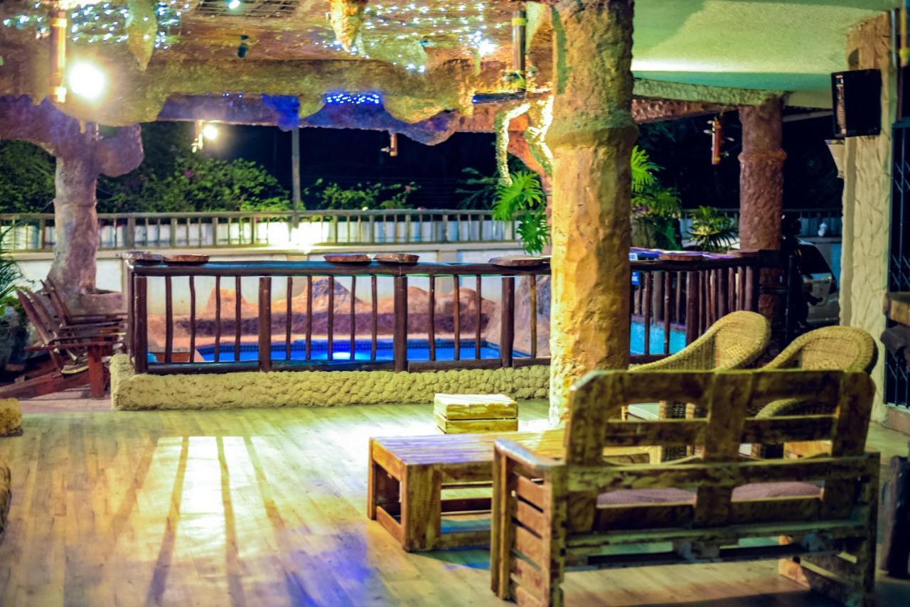 African Home Hotel Gaborone Zewnętrze zdjęcie