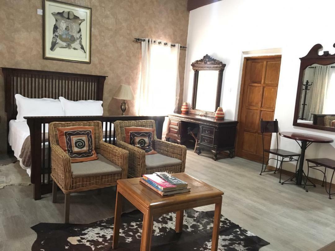 African Home Hotel Gaborone Zewnętrze zdjęcie