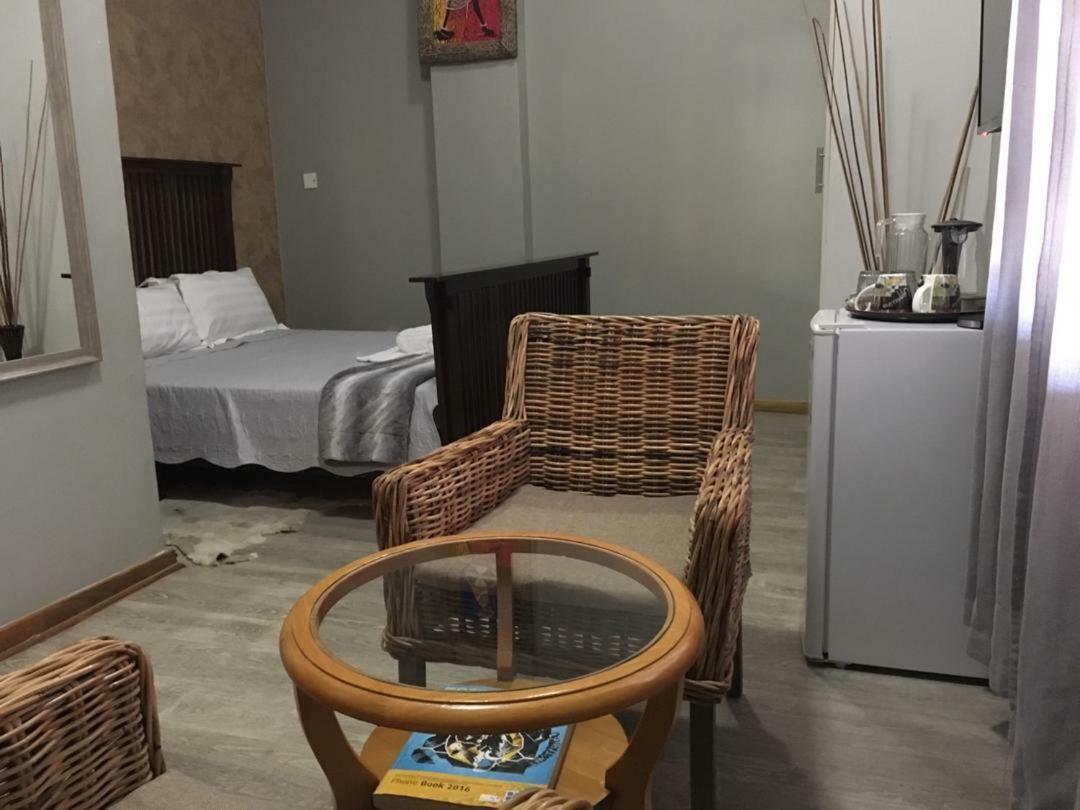 African Home Hotel Gaborone Zewnętrze zdjęcie